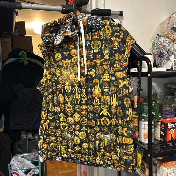 Abstrakjsnc designs XL summer hoodie - Picture 3 of 3